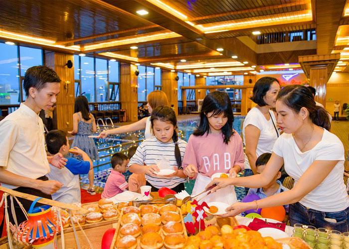 Những ưu điểm tuyệt vời khi tổ chức tiệc buffet mà bạn không nên bỏ qua