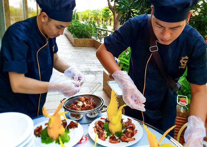 Dịch vụ nấu tiệc tại nhà Hai Thụy Catering có nhận làm tiệc buffet không?