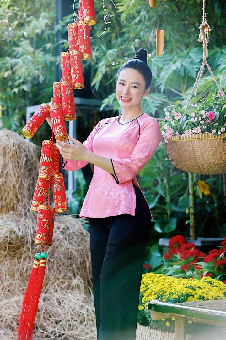 Angela Phương Trinh: Từ sao nhí thuần khiết đến 'nữ hoàng thị phi'