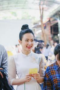 Angela Phương Trinh: Từ sao nhí thuần khiết đến 'nữ hoàng thị phi'