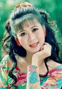 Cuộc sống hiện tại của “đệ nhất mỹ nhân” Diễm Hương và lý do ở ẩn