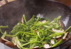 Bật mí cách làm mì xào Thượng Hải Chow Mein chuẩn vị Hương Cảng