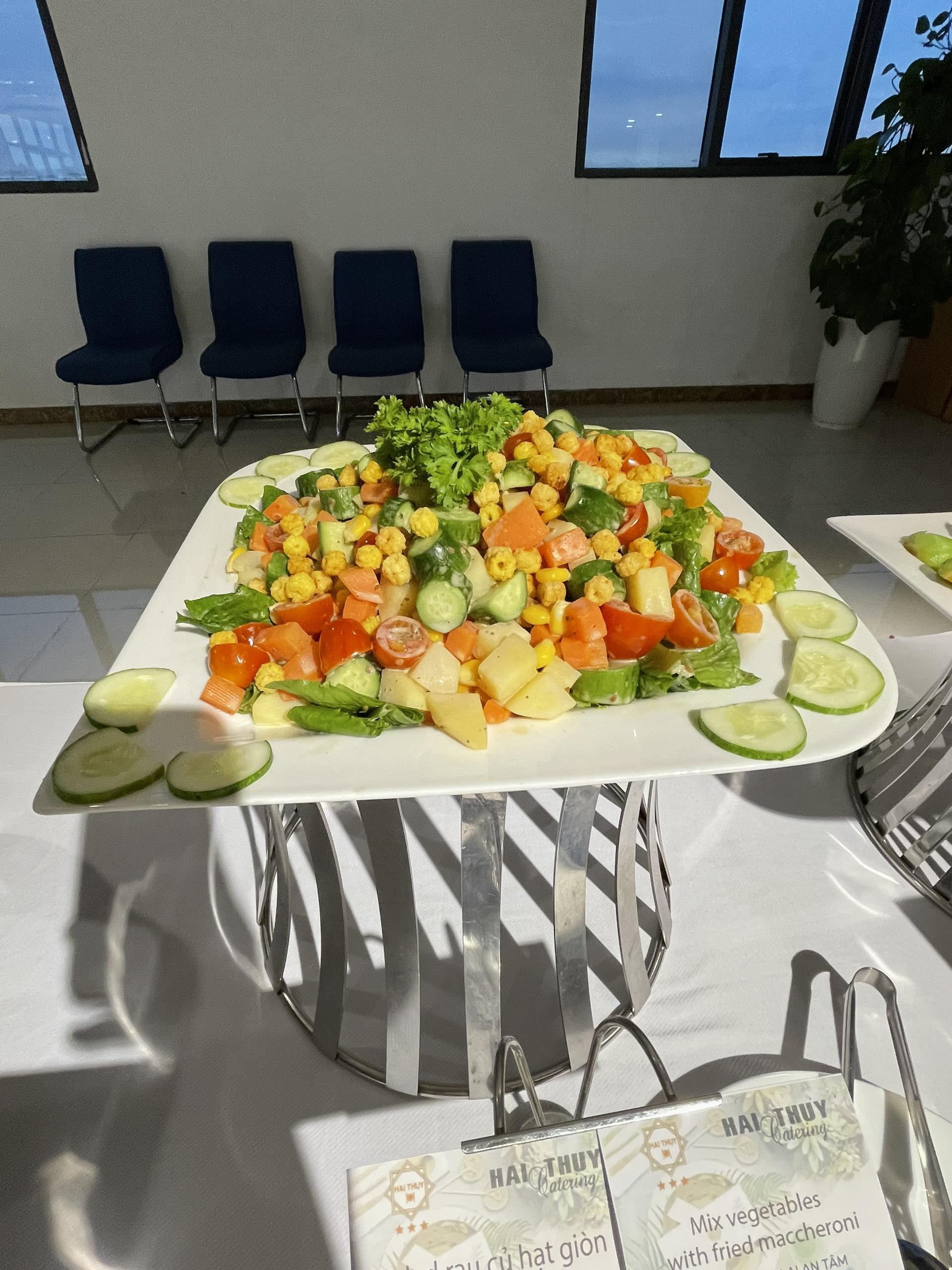 Mẹo tổ chức tiệc đính hôn đơn giản và tiết kiệm