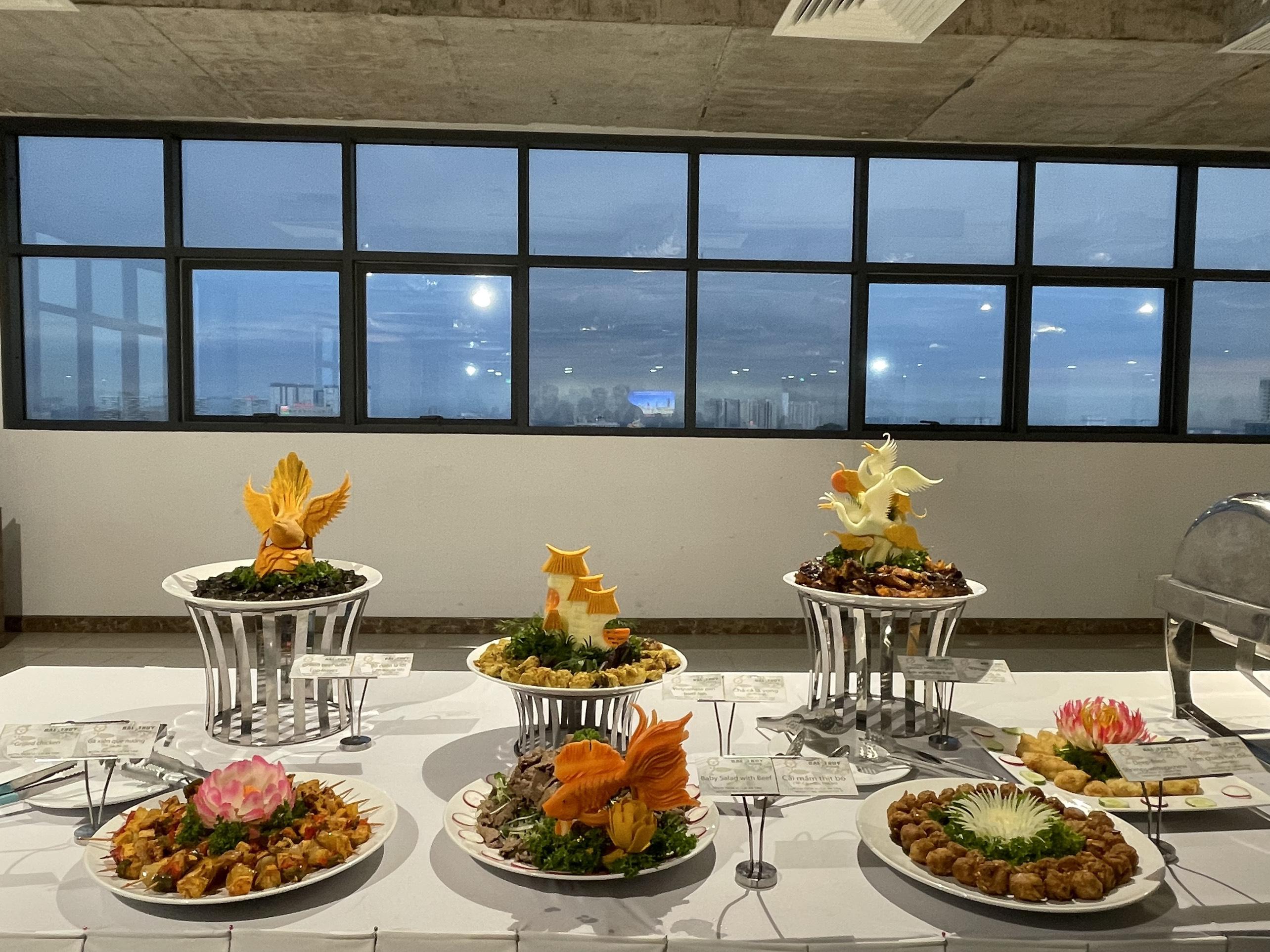 Mẹo tổ chức tiệc đính hôn đơn giản và tiết kiệm